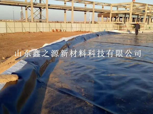 化工油罐區(qū)為何鋪設(shè)hdpe防滲土工膜？