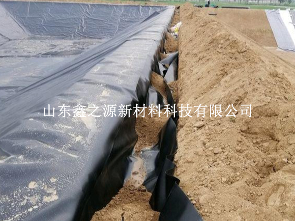 如何順利進(jìn)行沼氣池黑膜的修補(bǔ)工作?