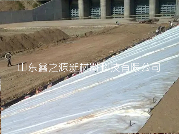 魚蝦養(yǎng)殖防滲膜在進(jìn)行存儲(chǔ)時(shí)須注意哪些事項(xiàng)？