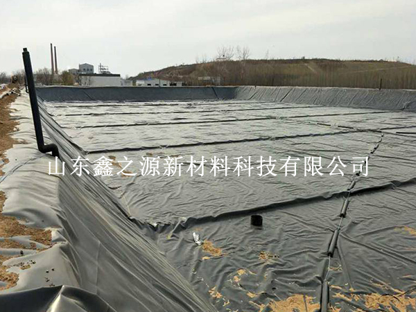 油田防滲膜鋪設技巧：高效、環(huán)保的鋪設新策略