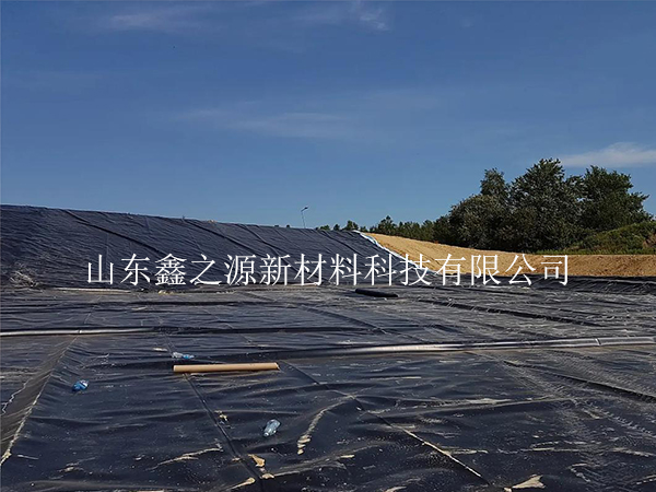養(yǎng)殖新紀元：防滲膜覆土的綠色妙用，繪就生態(tài)養(yǎng)殖新畫卷
