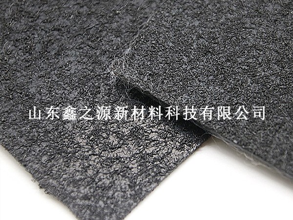 糙面土工膜在氧化塘防滲中的應(yīng)用技巧：創(chuàng)新策略，確保無漏