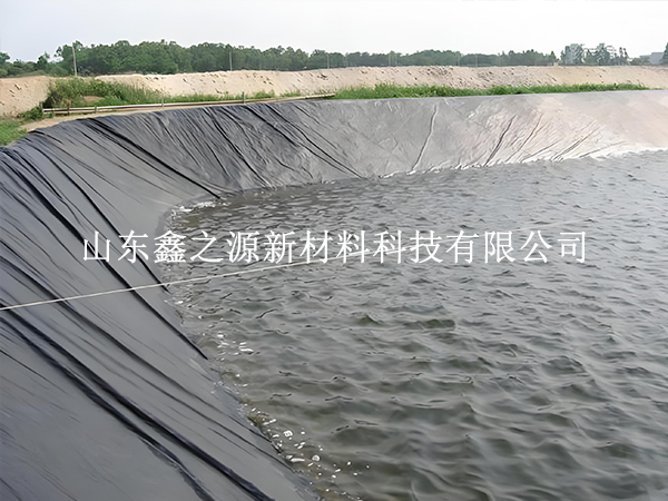 如何順利的延緩蓄水池防滲膜的衰老？